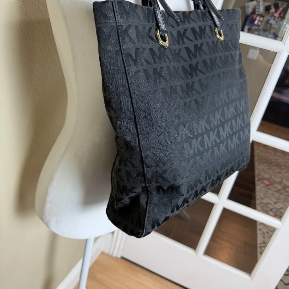 Michael Kors Black Leather Monogram Jet Set Grab Shoulder Tote Bag